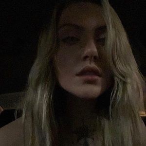 Meet your Posher, Sophia